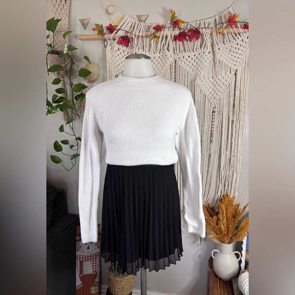 BONGO Black Pleated Skirt
